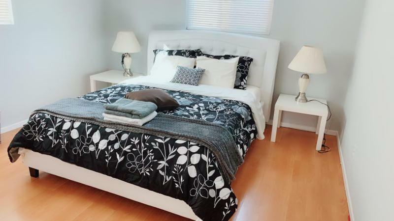 Апартаменты Pasadena Single House 3B1B 三房一厅一厨一浴 Экстерьер фото